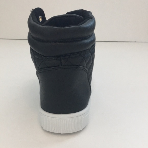 *1 LEFT*  Quilted Zipper Lace Up High Top Sneakers - Picture 3 of 4